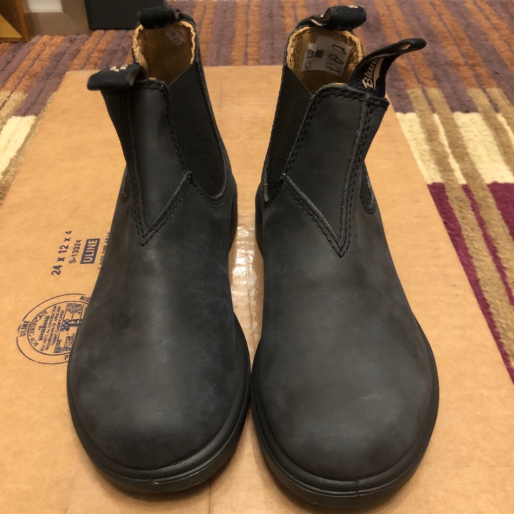 Blundstone Black Leather Boots BRAND NEW